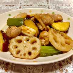 รูปของ 鶏肉とさつまいも・レンコンの甘酢炒め
