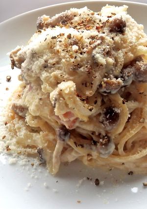 【生クリーム不要】牛乳で作るしめじのカルボナーラ-レシピのメイン写真