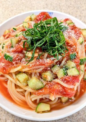 トマト缶とキュウリの簡単冷製パスタ-レシピのメイン写真