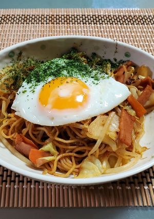 焼そば(目玉焼き添え)-レシピのメイン写真