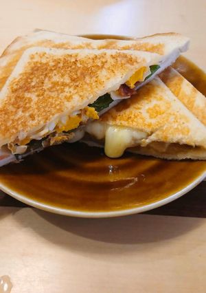 ホットサンド(カレーじゃがとBLT)-レシピのメイン写真