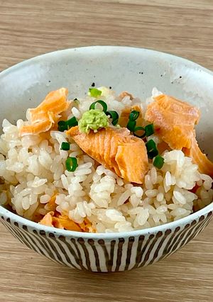 板前の本格出汁|トロサーモンの釜飯-レシピのメイン写真