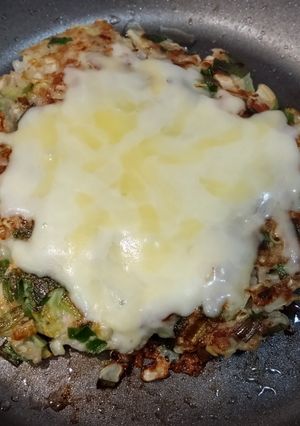 残った餃子のタネでチーズハンバーグ-レシピのメイン写真