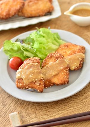 塩こうじでしっとり♪ごま味噌チキンカツ-レシピのメイン写真