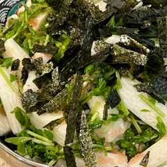 รูปของ 長芋と豆苗のたらこ和え