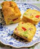 簡単ランチ！夏野菜と豆腐のケークサレ