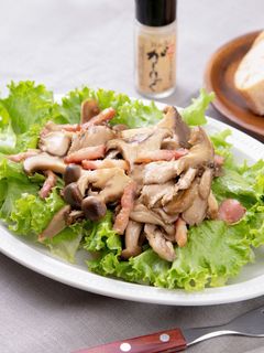 きのことベーコンのがーりっくホットサラダ-レシピのメイン写真