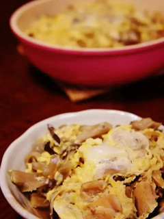 香りとうま味が最高♪舞茸と鶏肉の卵とじ-レシピのメイン写真