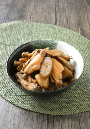 手羽中とごぼうの梅酢煮-レシピのメイン写真