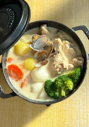 ほっこり温まる鶏肉とカブの豆乳 ポトフ-レシピのメイン写真