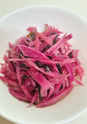 レンチンで！かぶの皮の塩昆布和え-レシピのメイン写真