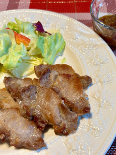 豚肉のソテーにりんごソースを添えて♡-レシピのメイン写真