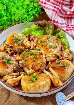 動画あり!れんこん入り!照り焼き煮込みハンバーグ-レシピのメイン写真