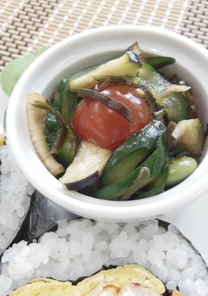 ♦野菜たべよう♦彩り夏野菜の昆布和え-レシピのメイン写真