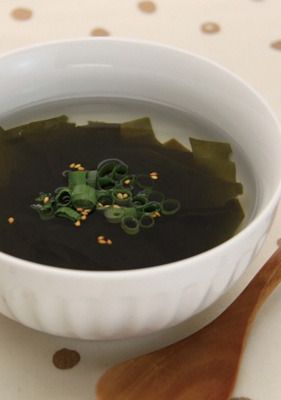 白だし薄めるだけ♪わかめのねぎごまスープ-レシピのメイン写真