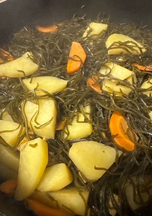 切り昆布とじゃがいもの煮物-レシピのメイン写真
