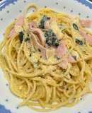ハムとほうれん草の豆乳パスタ