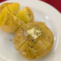 基本からアレンジまで！思わずつくりたくなる「新じゃがバター」の