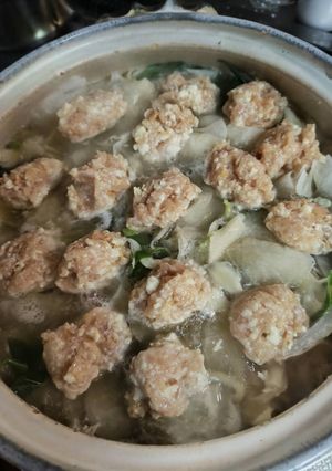 鍋にもスープにも♪やわらか塩麹肉だんご♪-レシピのメイン写真