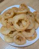 甘くてサクサク！揚げ焼きでオニオンリング