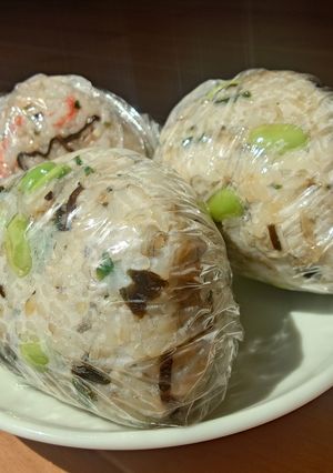 ちりめんと枝豆のおにぎり-レシピのメイン写真