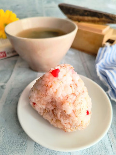 やみつき☆梅かつおおにぎり-レシピのメイン写真