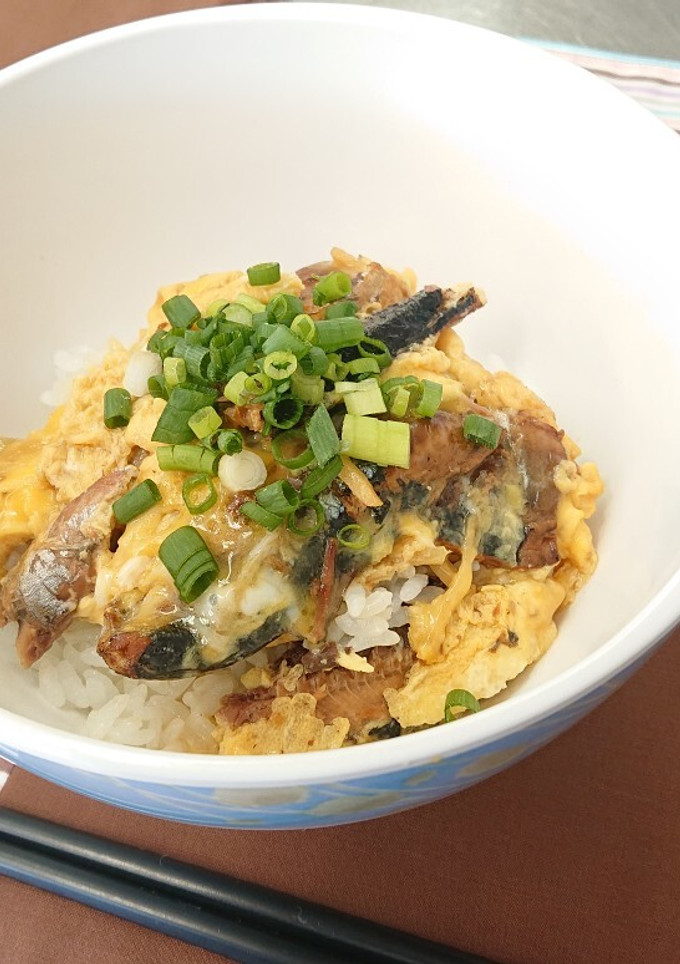 さんまかば焼き缶ののっけ丼-レシピのメイン写真