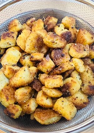 賞味期限寸前食パンでスナック感覚クルトン-レシピのメイン写真