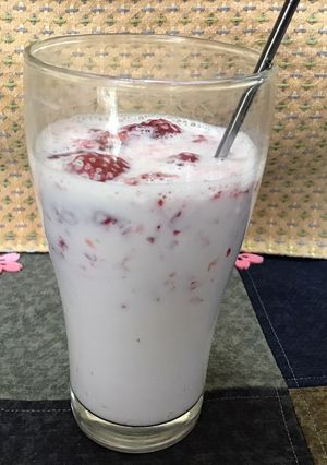 簡単！いちごミルクの作り方-レシピのメイン写真