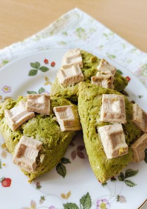 ザクザクホワイトチョコの抹茶スコーン-レシピのメイン写真