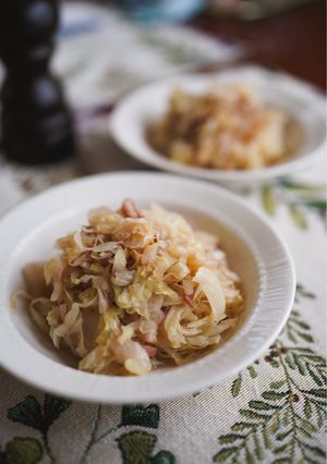お酢でさっぱり！イタリア風キャベツの蒸し煮-レシピのメイン写真