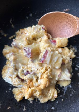 焼き芋チーズスクランブルエッグ-レシピのメイン写真