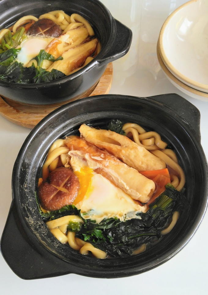 ひとり土鍋 de 簡単煮込みうどん-レシピのメイン写真