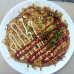 รูปของ お好み焼きそば：広島風お好み焼きそば味？