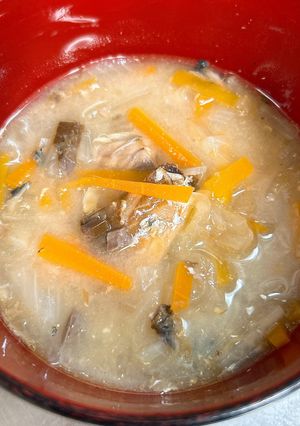 鯖缶プラスで簡単栄養たっぷりお味噌汁♪-レシピのメイン写真