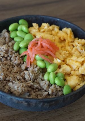 冷めてもしっとり!彩り鮮やか三色そぼろ丼-レシピのメイン写真