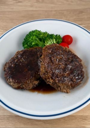 旨みがギュッ‼︎黒毛和牛100%ハンバーグ-レシピのメイン写真