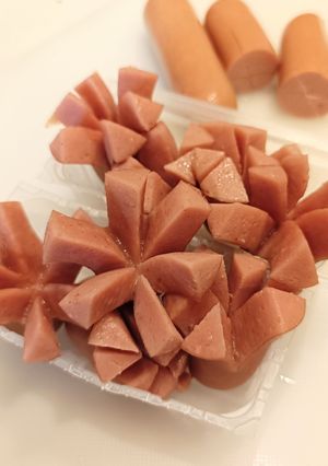 お弁当に♪レンジで15秒！お花ウインナー-レシピのメイン写真