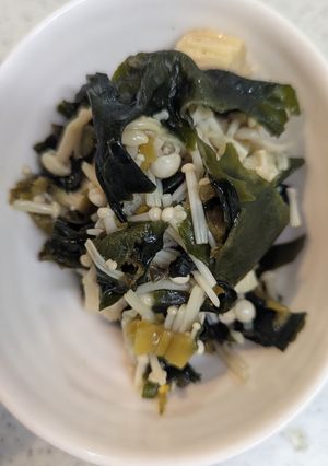野沢菜とえのき、ワカメの和え物-レシピのメイン写真