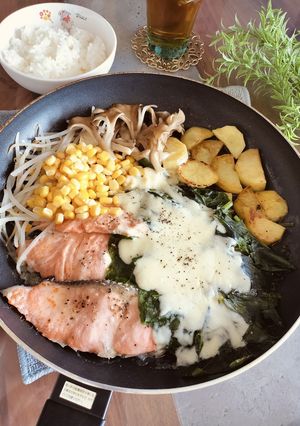 10分でご飯泥棒♪鮭の極旨ガーリック焼き-レシピのメイン写真