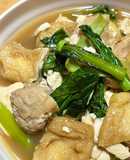 鶏が効いてる！揚げと豆腐のやさしい煮物