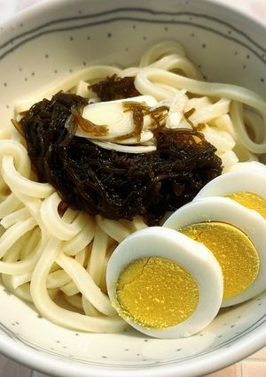 簡単 もずくうどん-レシピのメイン写真