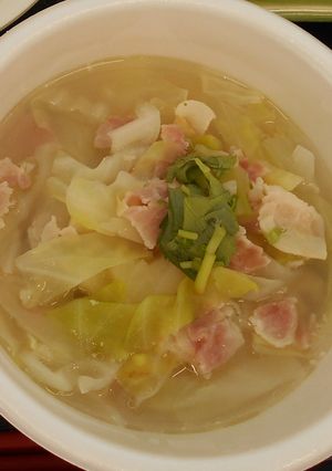 キャベツたっぷりベーコンのみそ汁-レシピのメイン写真