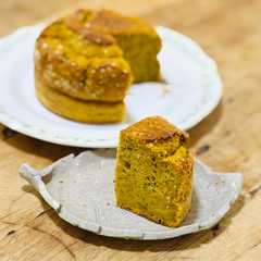 รูปของ ヘルシーお豆腐とかぼちゃきなこのケーキ