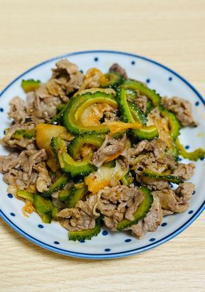 簡単栄養満点⭐︎ゴーヤと豚肉のキムチ炒め-レシピのメイン写真