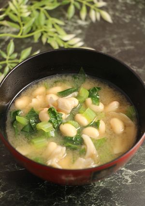 簡単！大豆と小松菜のお味噌汁-レシピのメイン写真