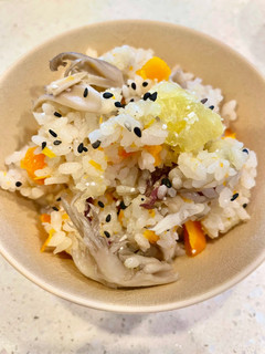 舞茸さつまいも人参の炊き込みご飯-レシピのメイン写真