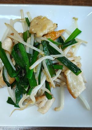 鶏皮ニラもやし-レシピのメイン写真