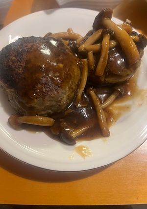 れんこん入り和風ハンバーグ-レシピのメイン写真