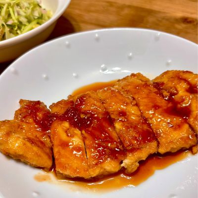 柔らかくてこくうま！簡単に作れて節約にもなる鶏胸肉レシピ集
